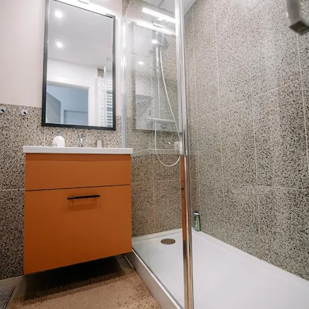 Million Lights Park Parking Apartamento *